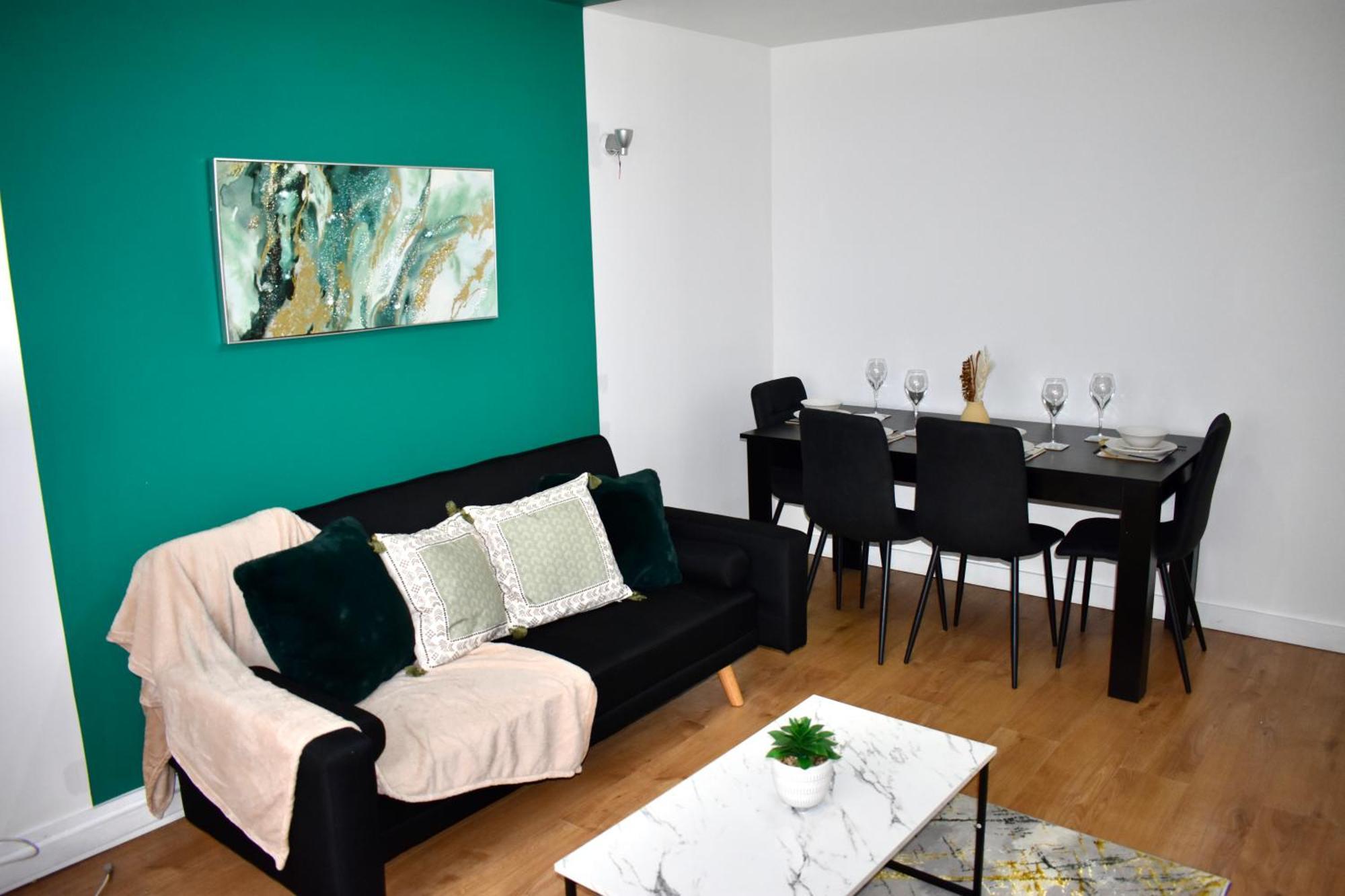 Luxury 2 Bedroom Apartment, Parking, Few Minutes Walk From Wembley Stadium London Ngoại thất bức ảnh